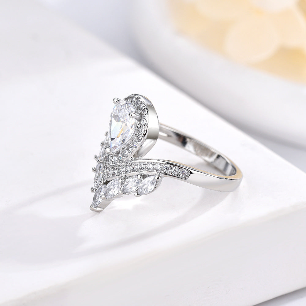 Crown Water Drop Pear shaped Zircon Ring