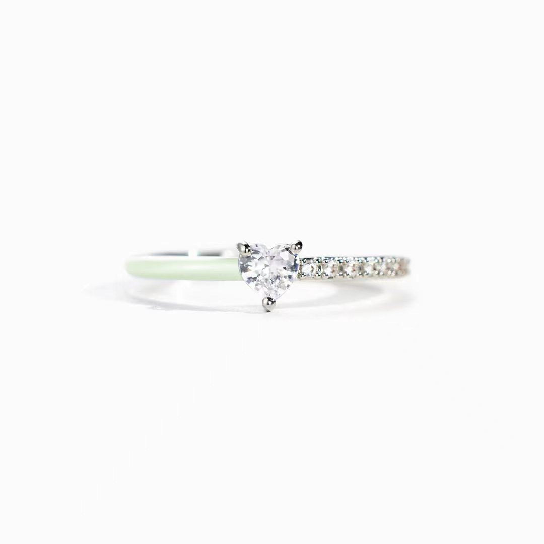 Black heart cut enamel ring