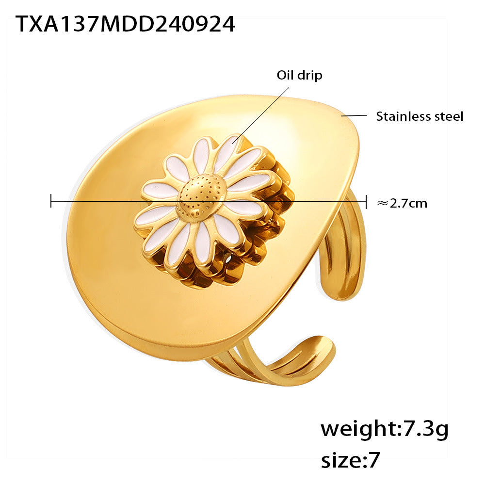 TXA137-Gold Ring-Size 7