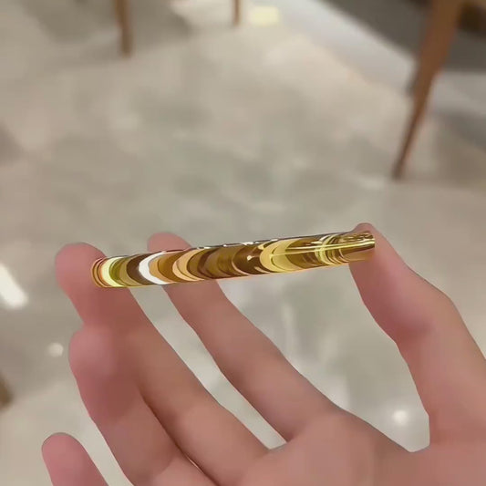 Cat's Eye Sand Gold Bracelet (58 hours/piece)